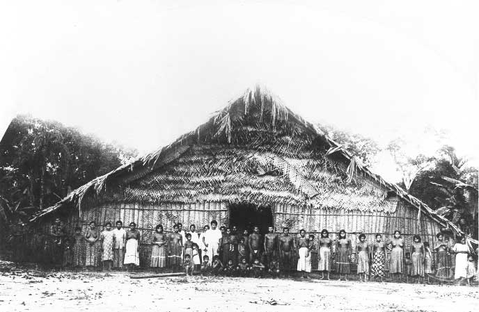 Maloca na região do Uaupés. Foto: Acervo Museu do Índio, 1931.