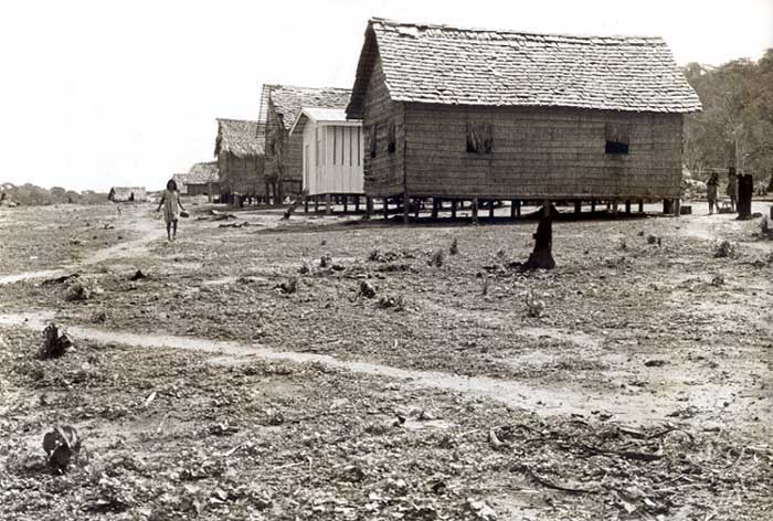 Aldeia dos Arara Karo, depois da separação com os Gavião. foto: Lars Lovold, 1981.