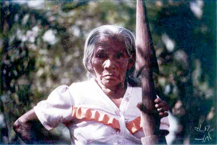 Bahetá, índia Pataxó Hãhãhãe. Foto: acervo CPI-SP, 1982.