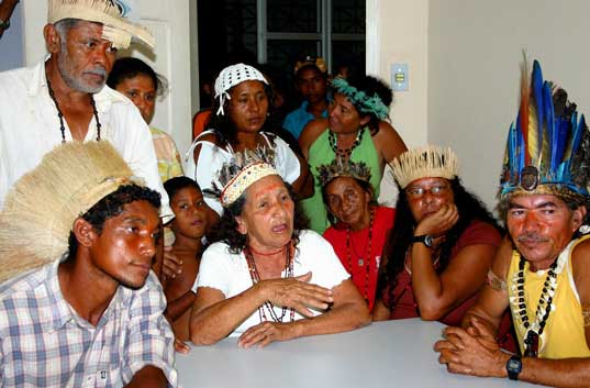 Ocupação da FUNAI por grupo Pitaguary. Foto: Joceny Pinheiro, Setembro 2006, Fortaleza-CE