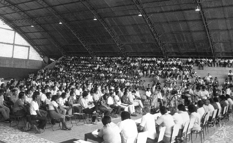 II Assembléia dos Povos Indígenas do Rio Negro em São Gabriel: fundação da FOIRN. Foto: Beto Ricardo, 1987.