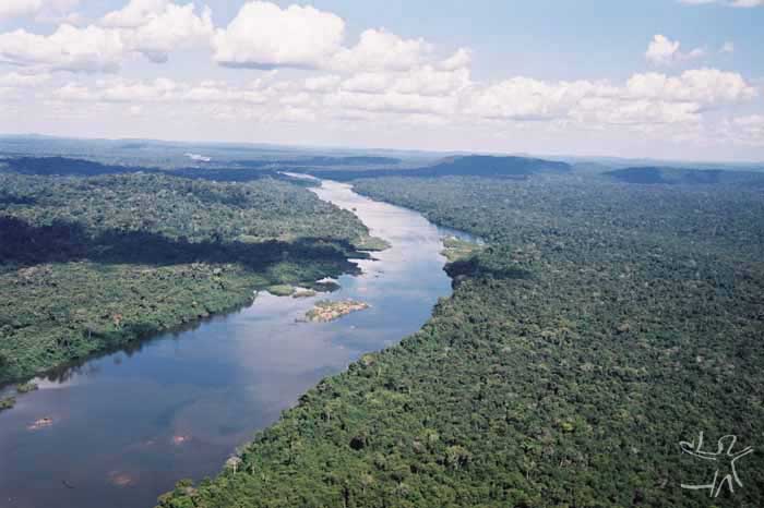 Rio Curuá. Foto: André Villas Boas, 2002