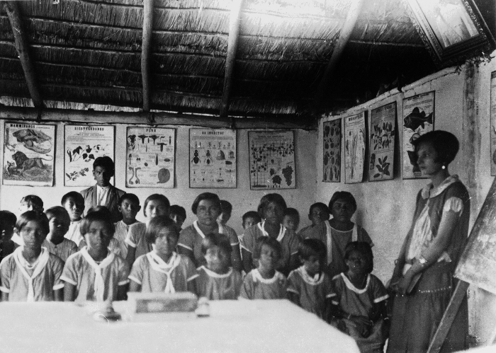 Escola para as crianças Pareci na Terra Indígena Utiariti, Mato Grosso. Oferta do professor Max Schmidt 1929. Foto: Museu Nacional, sem data