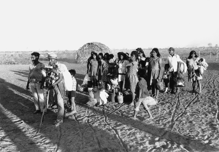 Índios Pareci. Chegada dos Festeiros, aldeia Cotitico, Mato Grosso. Foto: Ivar Busatto/Opan, 1981