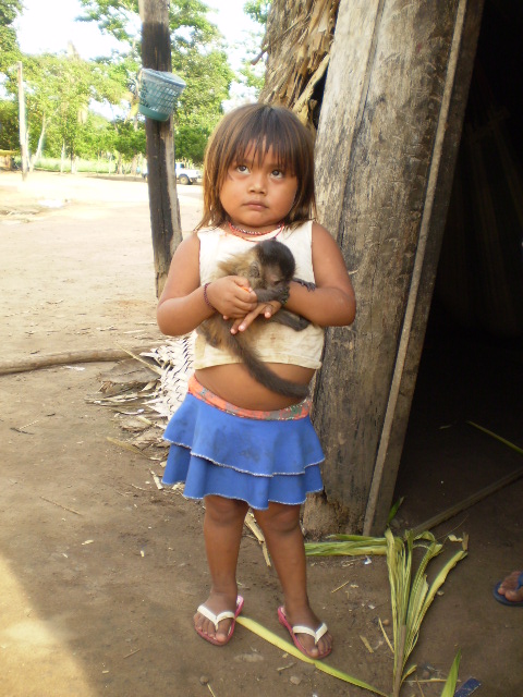 Zoró girl, Zawa Karej Pangyjej Village School, Zoró Indigenous Territory, Mato Grosso. Photo: APIZ - Association of the Zoró Pangyjej Indigenous People, 2007