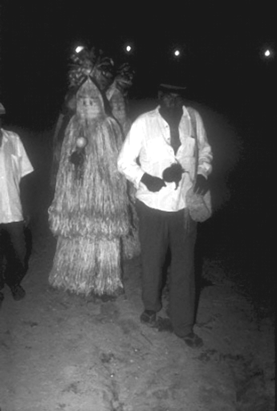Praiás Karuazu durante ritual, comunidade Tanque, Pariconha, sertão de Alagoas. Foto: Ugo Maia Andrade, 2002