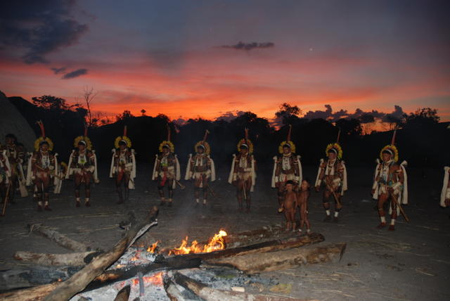 Ritual dos Enawenê Nawê, Terra Indígena Enawenê Nawê, Mato Grosso. Foto: Vincent Carelli, 2009