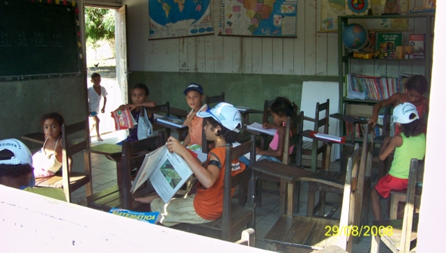Um dia de aula na escola de responsabilidade do município de Senador José Porfírio/Pará. Foto: Michel Patrício, 2008.