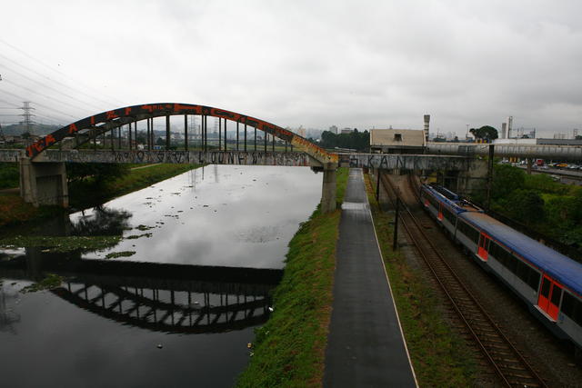 Vista da ponte do Socorro.
