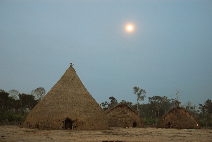 Casas | Povos Indígenas no Brasil Mirim